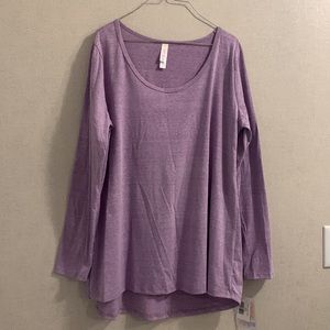 NWT LULAROE LYNNAE TOP